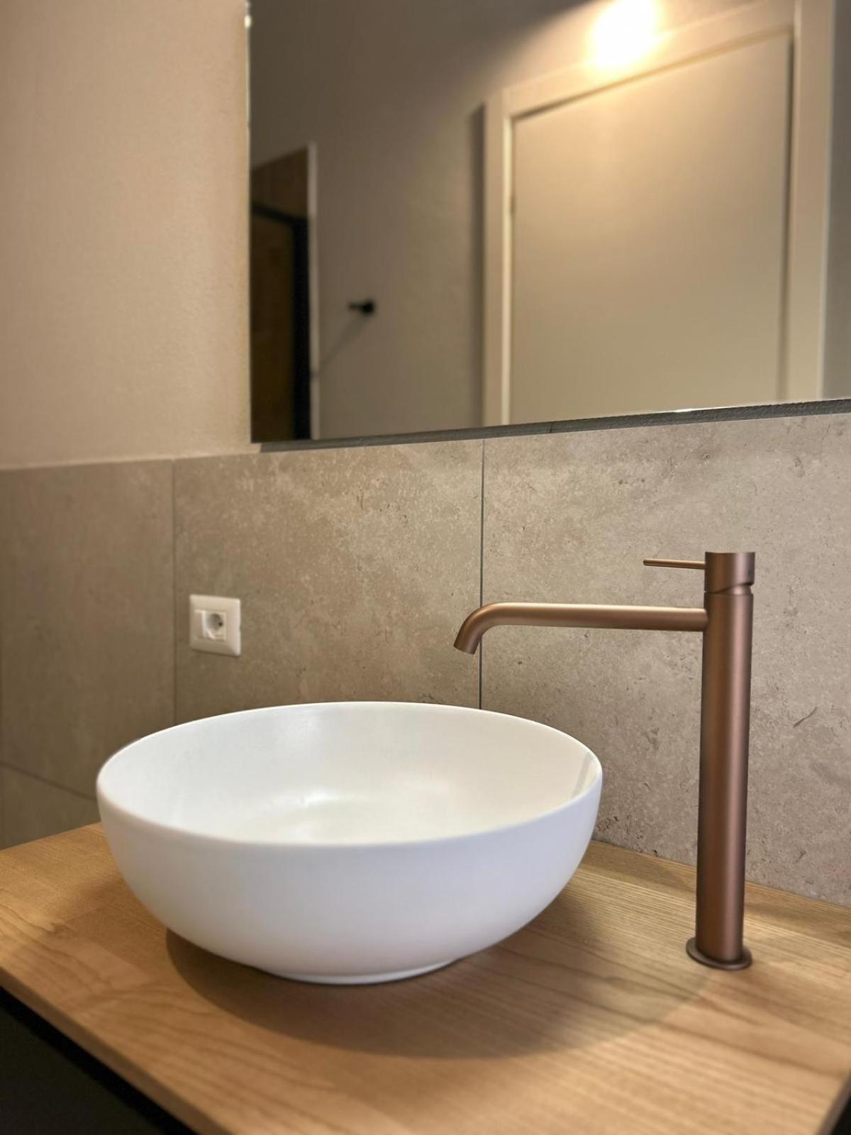 Notus Rooms โนโต ภายนอก รูปภาพ