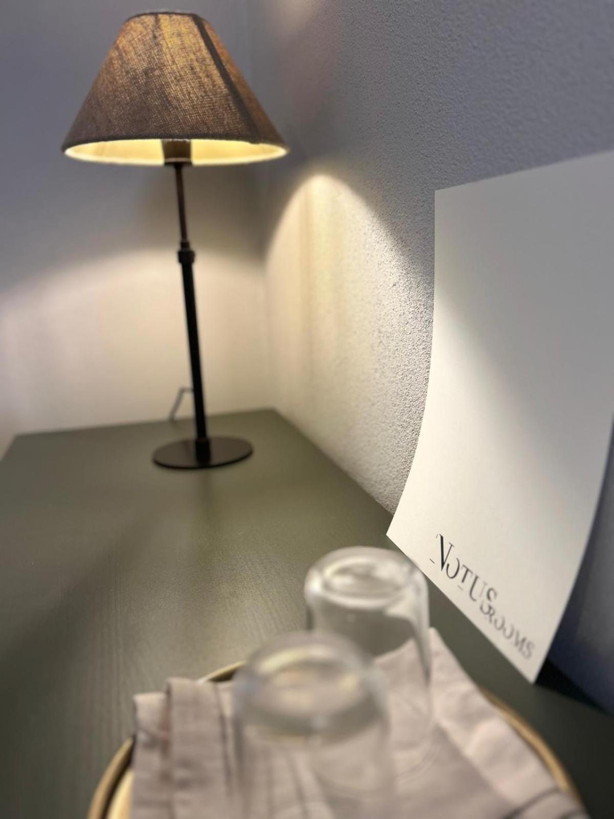 Notus Rooms โนโต ภายนอก รูปภาพ