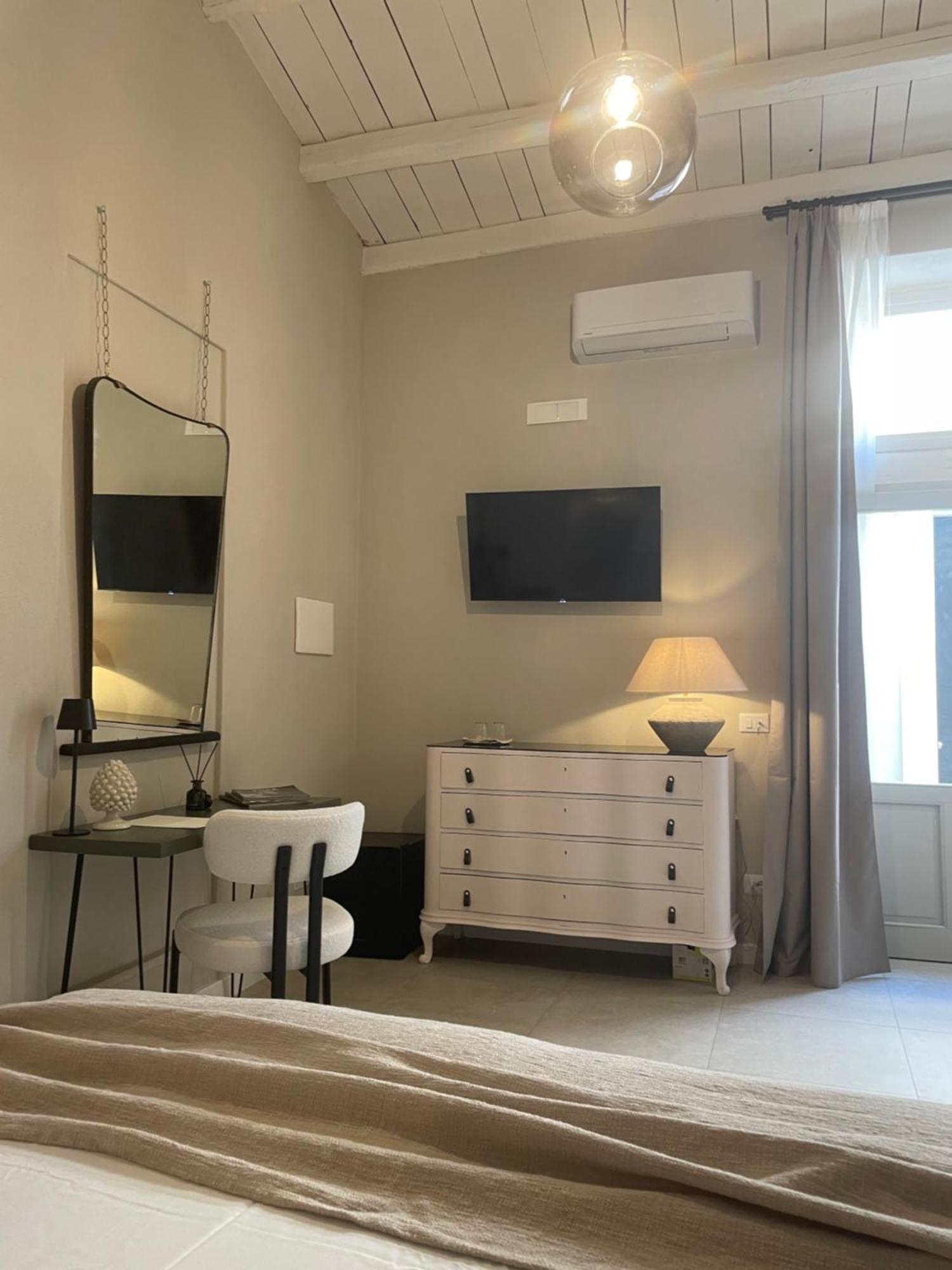 Notus Rooms โนโต ภายนอก รูปภาพ